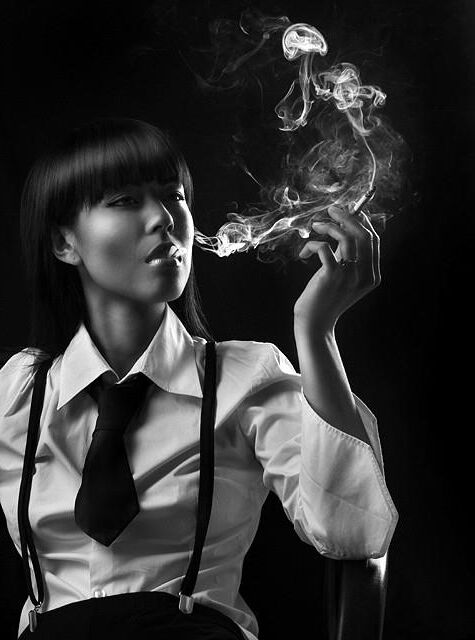 She Smoker 
