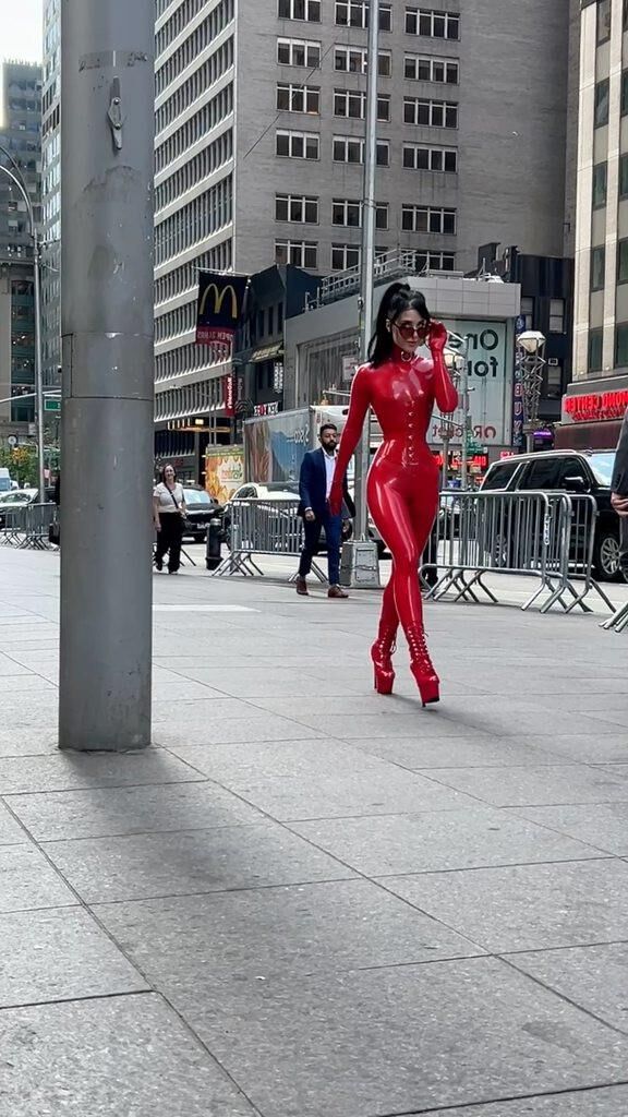 Awlivv Latex