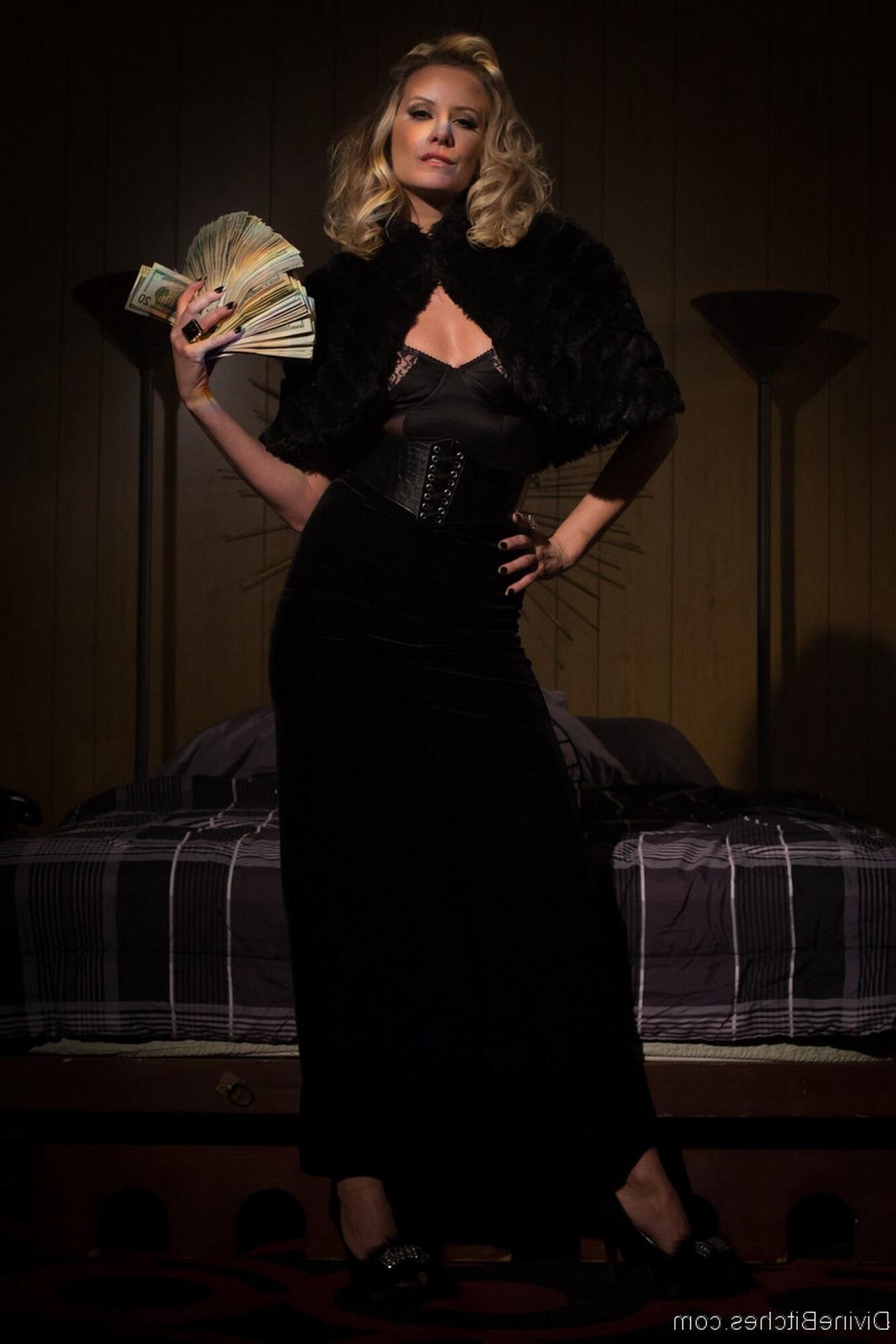 .. Maitresse Madeline Marlowe (Femdom)