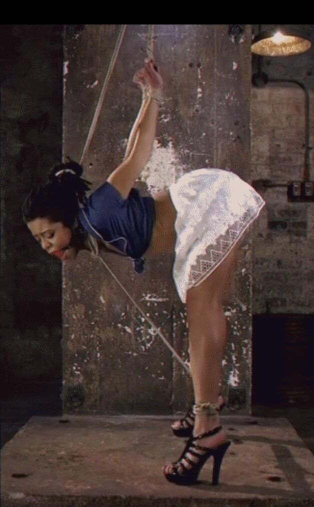 Submissive Black Girls 