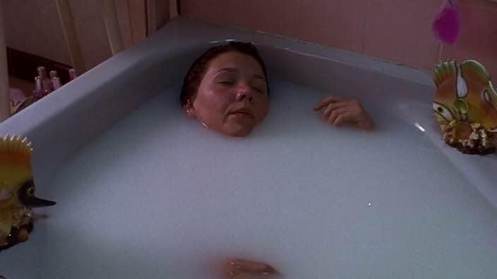 Maggie Gyllenhaal (o Secretário)