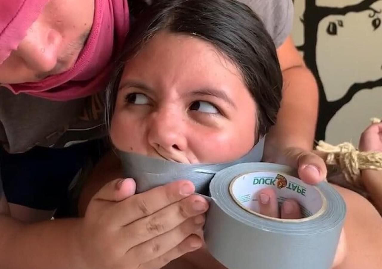 Gagged faces 