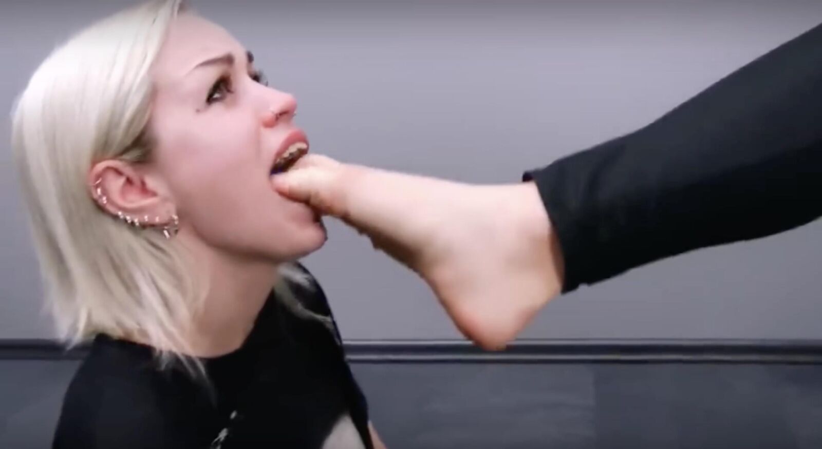 Idiot Blonde Foot Slave