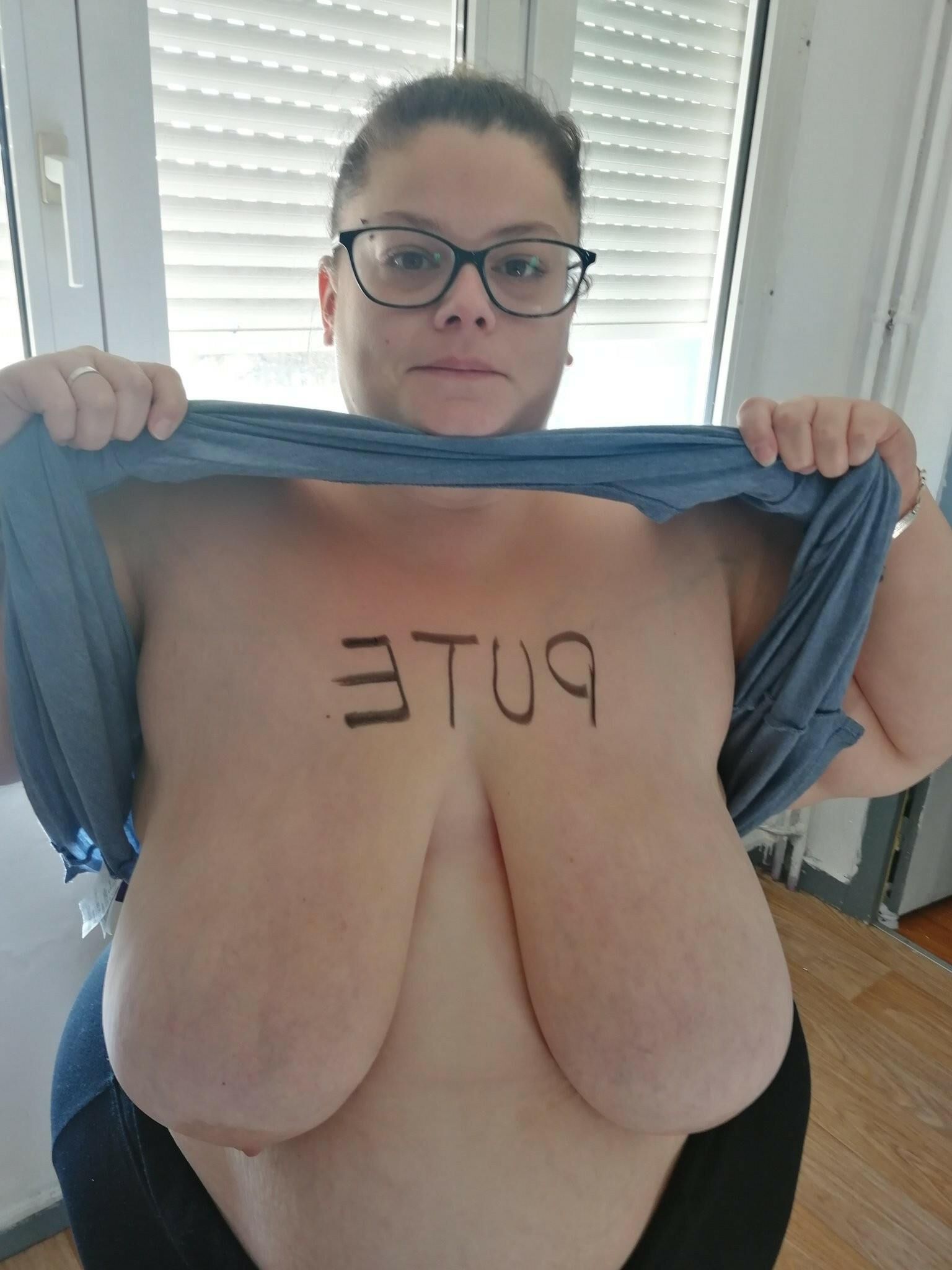 Et c'est en Francais, Monsieur ...